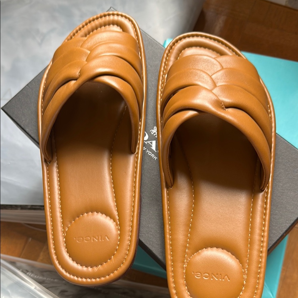 Vince Tan Sandals with Smooth Leather Finish